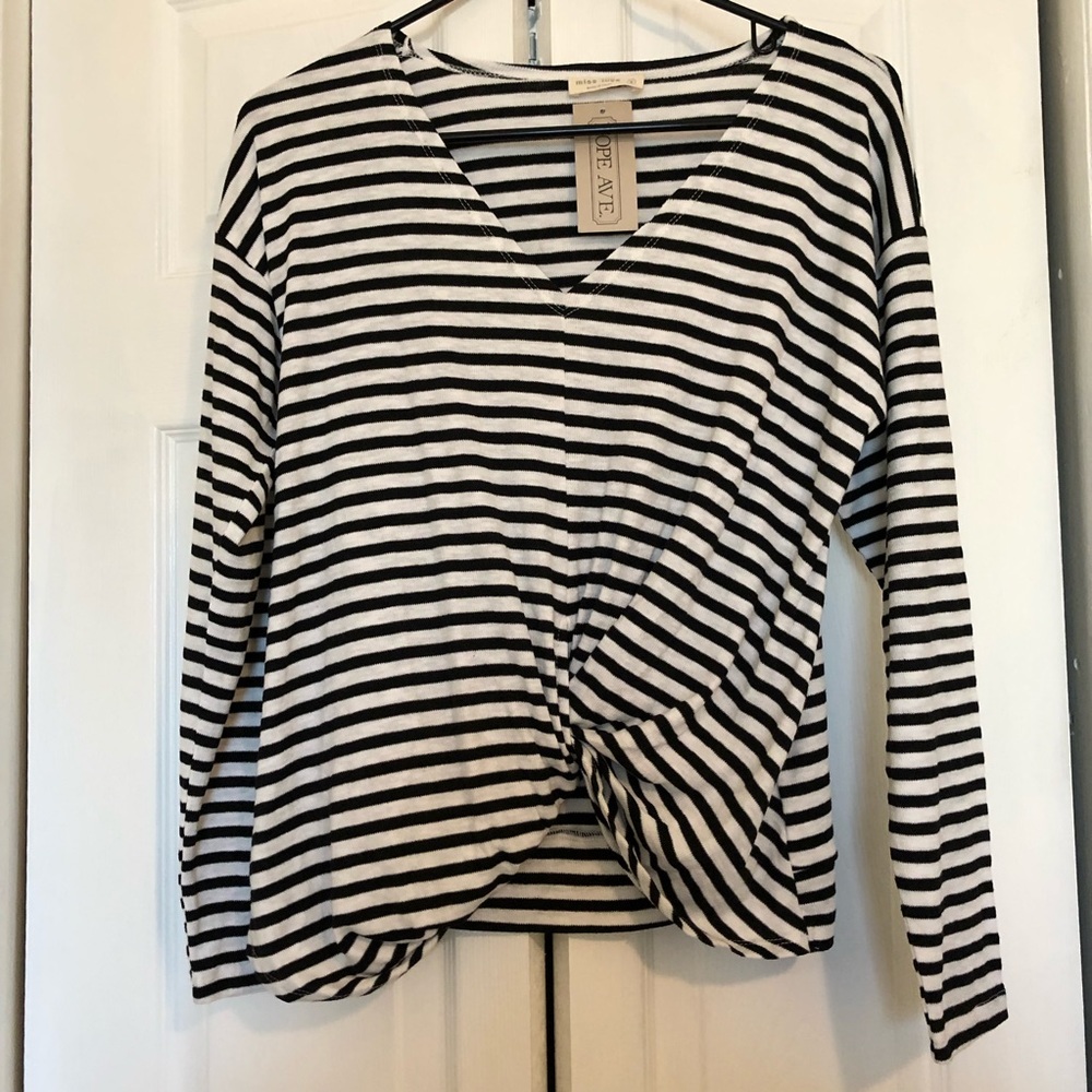 NWT Miss Love Black and White Stripe Twist Top with long sleeves size small